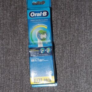 Precision clean brush heads